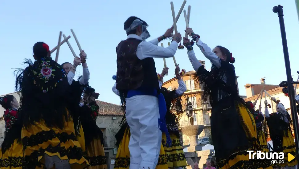  Alegato en defensa de las tradiciones en el VI Festival Folclórico de Hoyocasero