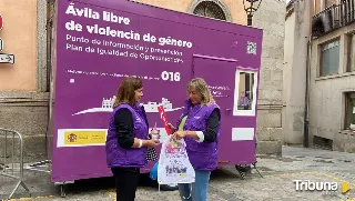 Punto violeta para concienciar sobre el ciberacoso en las redes sociales