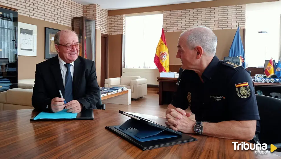 Caro y Tejedor abordan la modernización de la Escuela de Policía