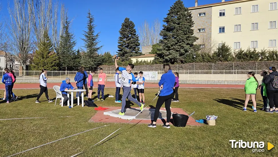 Jornada de Atletismo de los Juegos Escolares en la Ciudad Deportiva