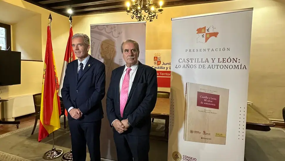 Presentación en Ávila el libro 'Castilla y León: 40 años de autonomía'